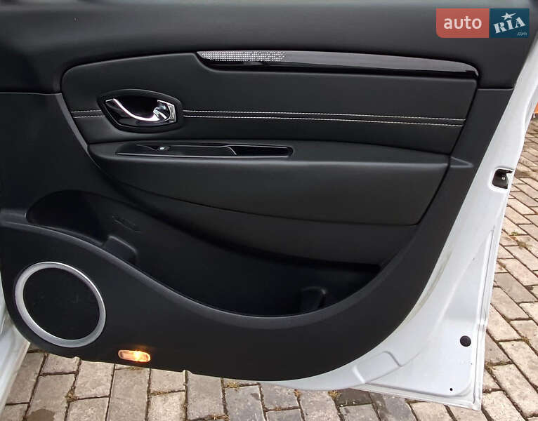 Минивэн Renault Grand Scenic 2013 в Ровно