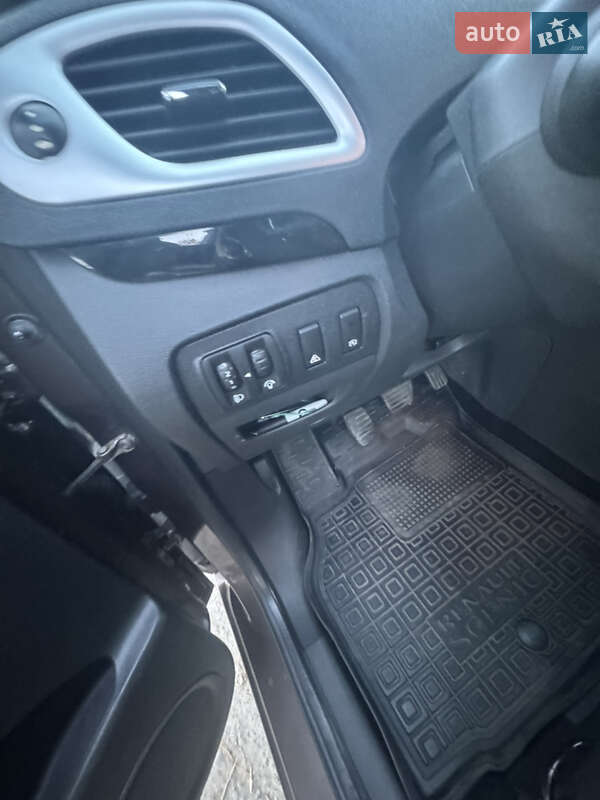 Мінівен Renault Grand Scenic 2013 в Івано-Франківську