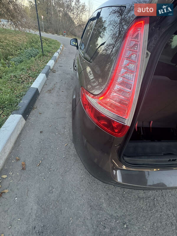 Мінівен Renault Grand Scenic 2013 в Івано-Франківську