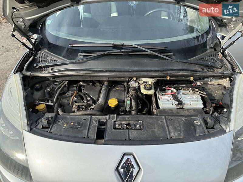 Минивэн Renault Grand Scenic 2011 в Остроге фото 18 Минивэн Renault Grand Scenic 2011 в Остроге