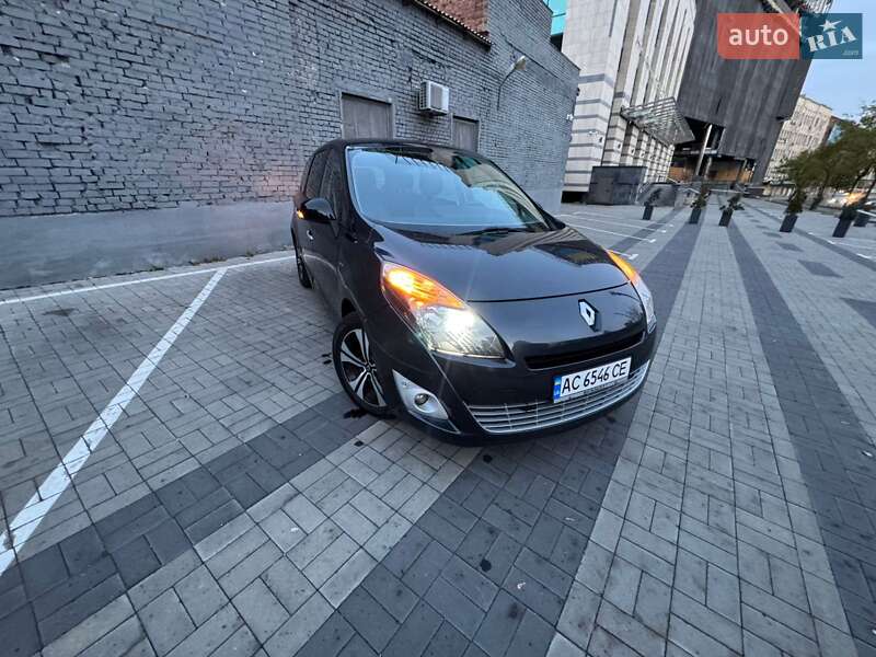 Renault Grand Scenic 2011 Renault Grand Scenic 2011