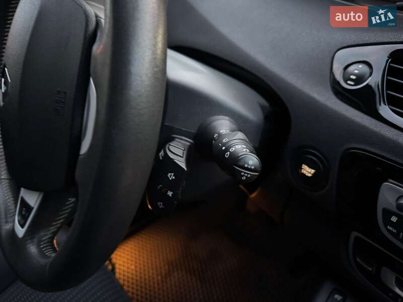 Мінівен Renault Grand Scenic 2011 в Києві