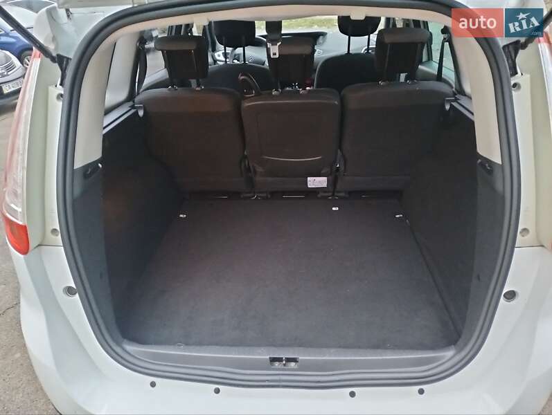 Минивэн Renault Grand Scenic 2015 в Киеве