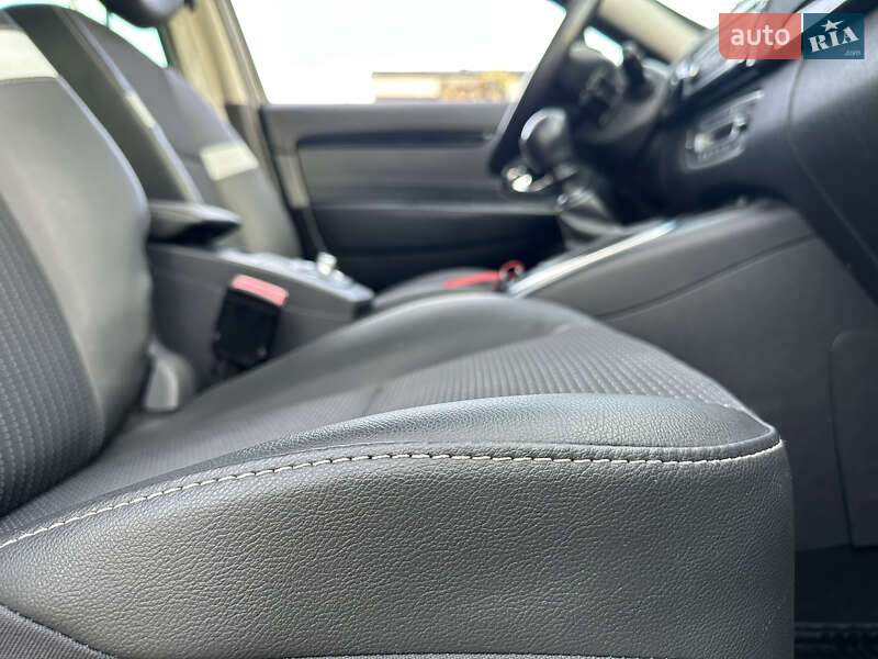 Минивэн Renault Grand Scenic 2013 в Стрые фото 73 Минивэн Renault Grand Scenic 2013 в Стрые