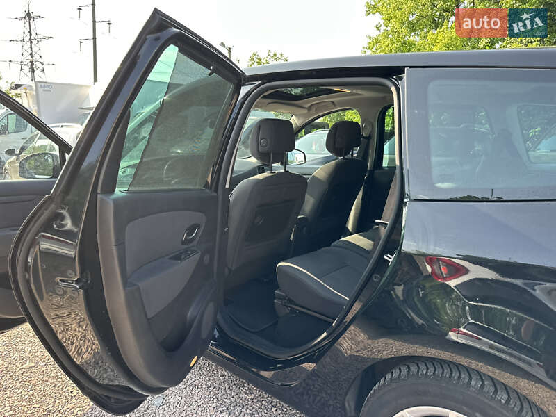 Минивэн Renault Grand Scenic 2011 в Ровно