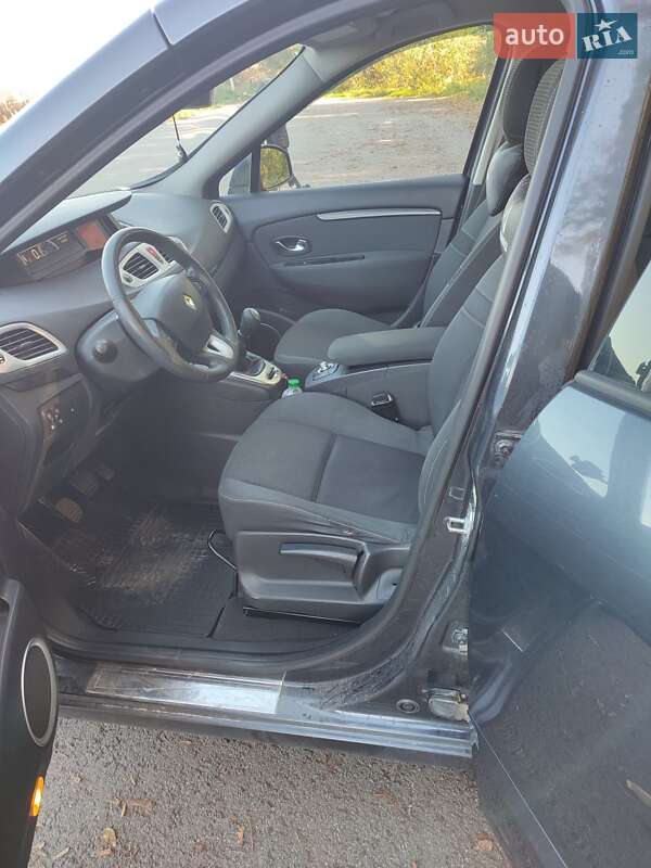Минивэн Renault Grand Scenic 2010 в Львове фото 11 Минивэн Renault Grand Scenic 2010 в Львове