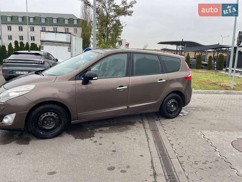 Минивэн Renault Grand Scenic 2011 в Киеве