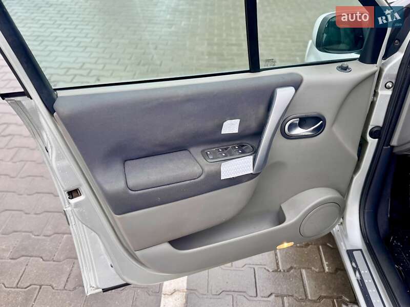 Мінівен Renault Grand Scenic 2007 в Одесі фото 37 Мінівен Renault Grand Scenic 2007 в Одесі