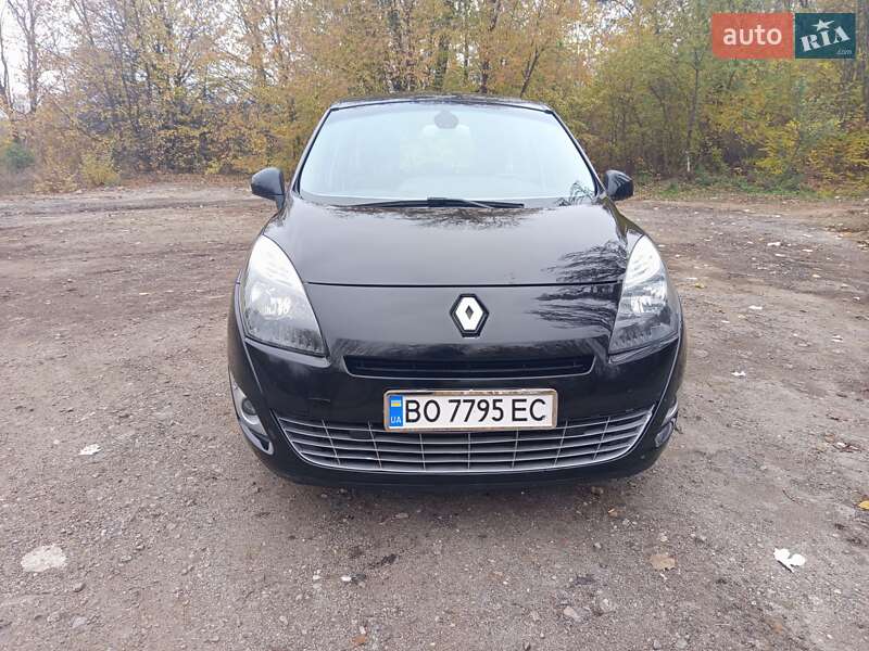 Минивэн Renault Grand Scenic 2011 в Запорожье