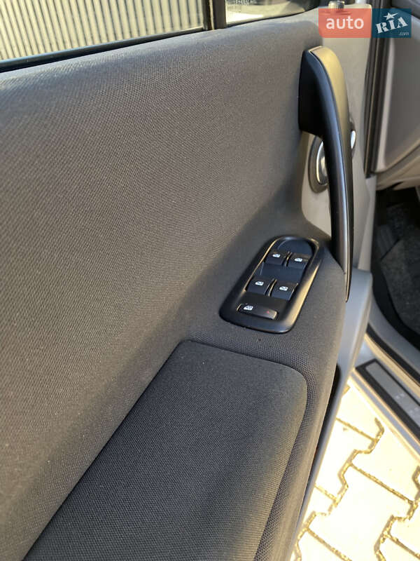 Мінівен Renault Grand Scenic 2004 в Тернополі фото 9 Мінівен Renault Grand Scenic 2004 в Тернополі