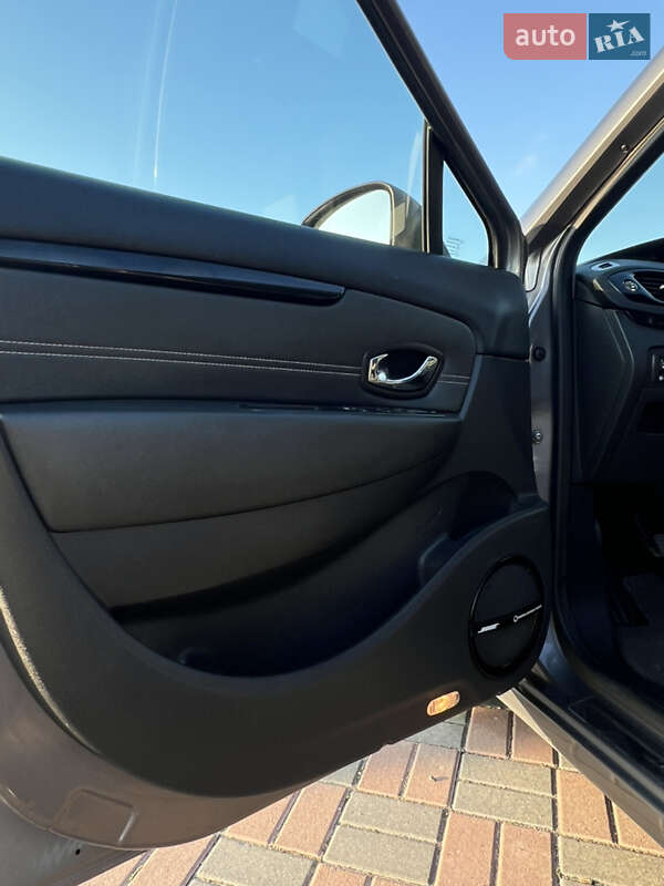 Минивэн Renault Grand Scenic 2013 в Ровно