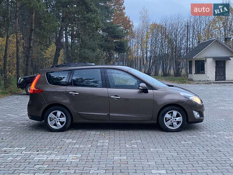 Мінівен Renault Grand Scenic 2010 в Луцьку