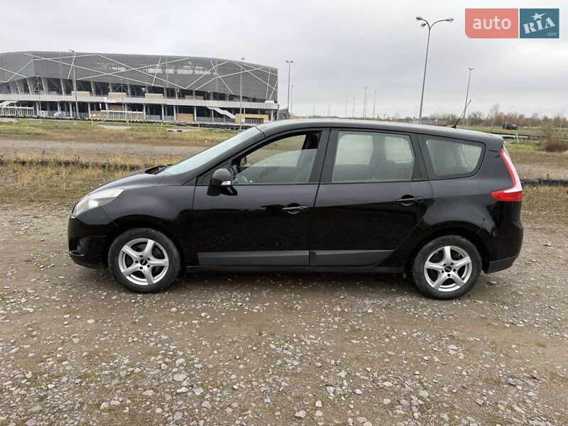 Мінівен Renault Grand Scenic 2010 в Львові фото 5 Мінівен Renault Grand Scenic 2010 в Львові