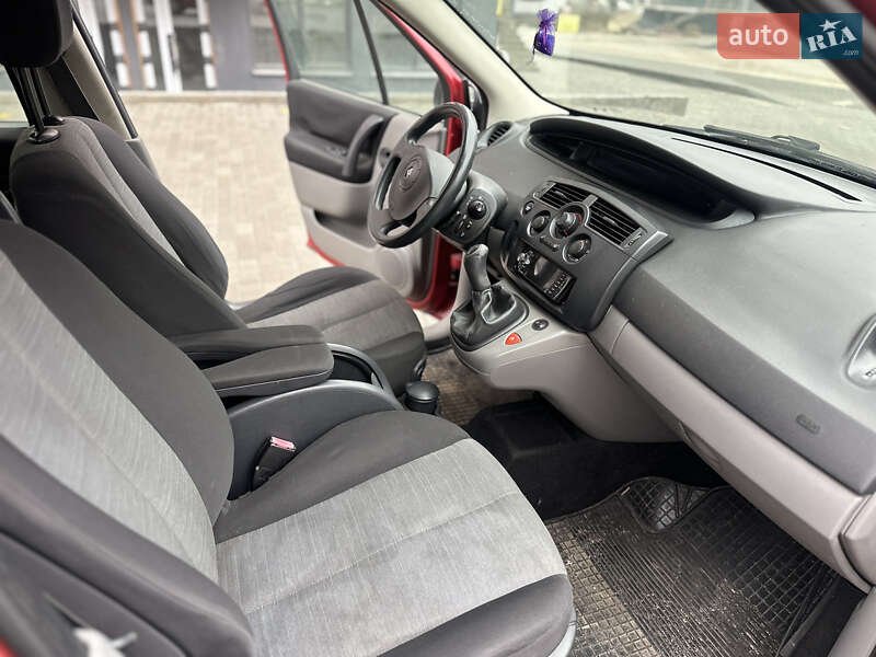 Минивэн Renault Grand Scenic 2005 в Тернополе фото 31 Минивэн Renault Grand Scenic 2005 в Тернополе