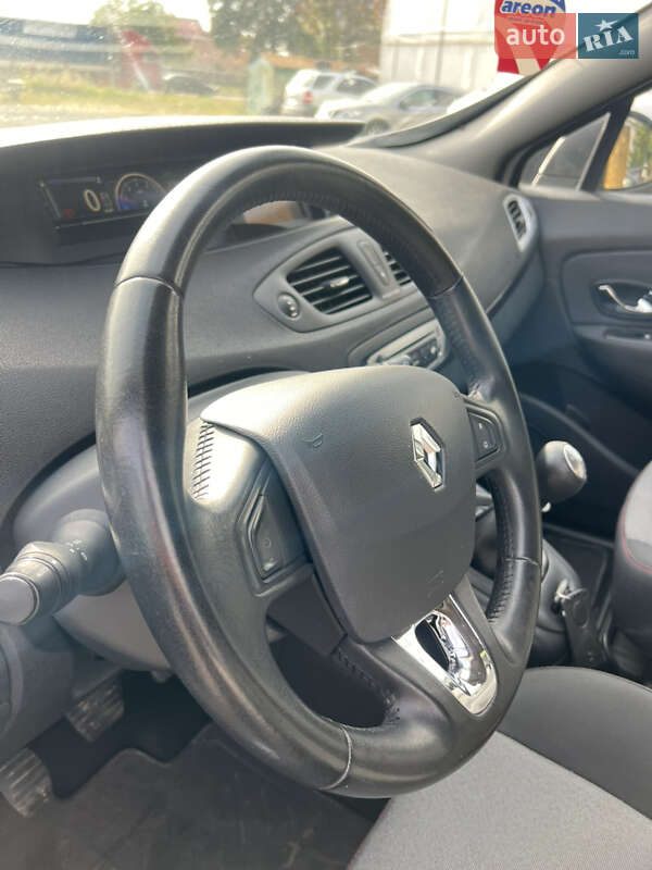 Минивэн Renault Grand Scenic 2013 в Луцке