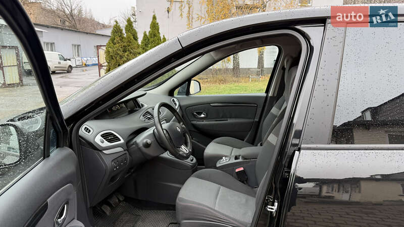 Мінівен Renault Grand Scenic 2014 в Києві