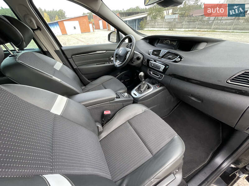 Минивэн Renault Grand Scenic 2013 в Ровно