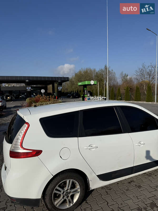 Мінівен Renault Grand Scenic 2011 в Хмельницькому фото 21 Мінівен Renault Grand Scenic 2011 в Хмельницькому