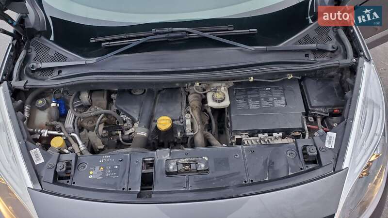 Минивэн Renault Grand Scenic 2015 в Львове фото 15 Минивэн Renault Grand Scenic 2015 в Львове