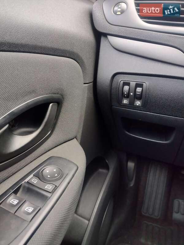 Минивэн Renault Grand Scenic 2009 в Тернополе фото 29 Минивэн Renault Grand Scenic 2009 в Тернополе