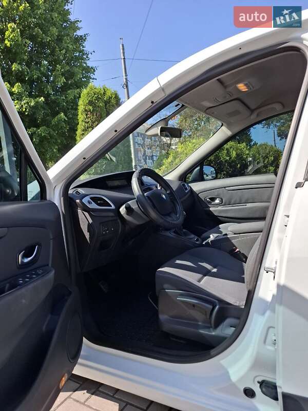 Минивэн Renault Grand Scenic 2010 в Ивано-Франковске фото 4 Минивэн Renault Grand Scenic 2010 в Ивано-Франковске