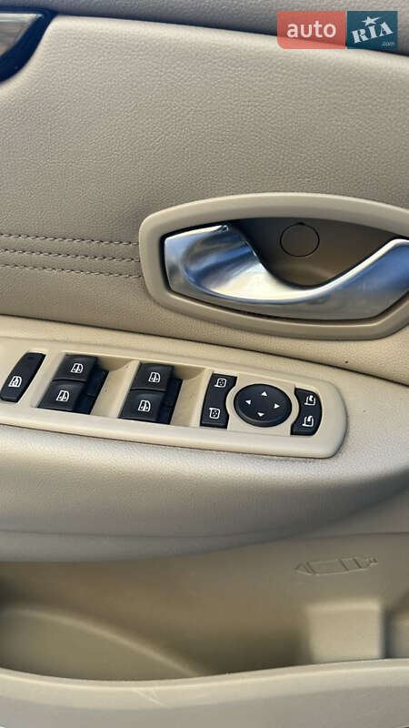 Минивэн Renault Grand Scenic 2011 в Калуше фото 33 Минивэн Renault Grand Scenic 2011 в Калуше