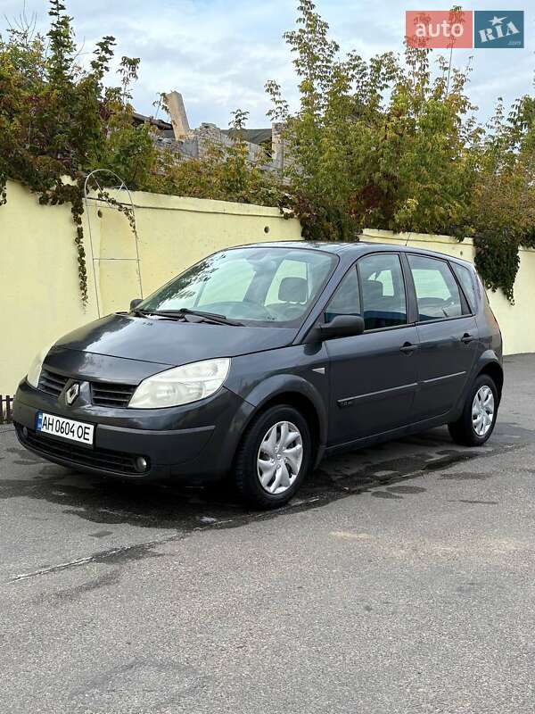 Renault Grand Scenic 2005
