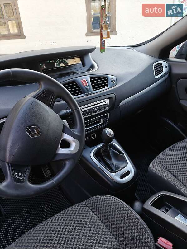 Мінівен Renault Grand Scenic 2011 в Чорткові фото 50 Мінівен Renault Grand Scenic 2011 в Чорткові