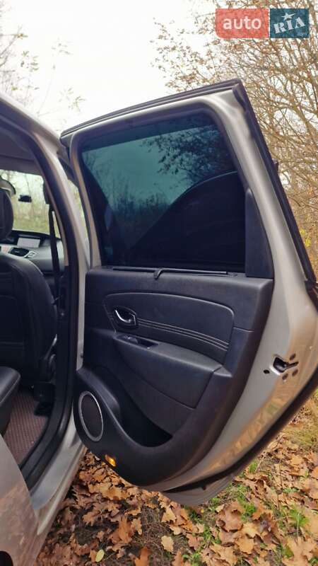 Минивэн Renault Grand Scenic 2011 в Мукачево