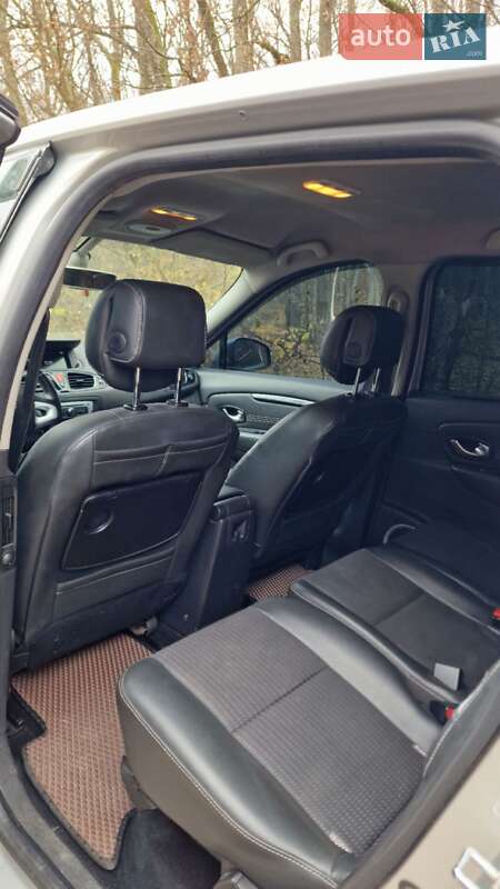 Минивэн Renault Grand Scenic 2011 в Мукачево