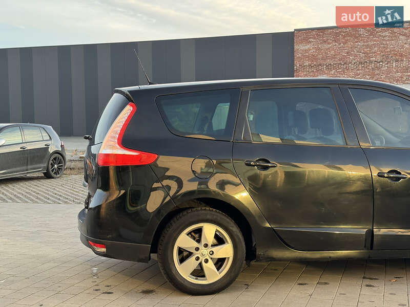 Минивэн Renault Grand Scenic 2015 в Хмельницком фото 16 Минивэн Renault Grand Scenic 2015 в Хмельницком