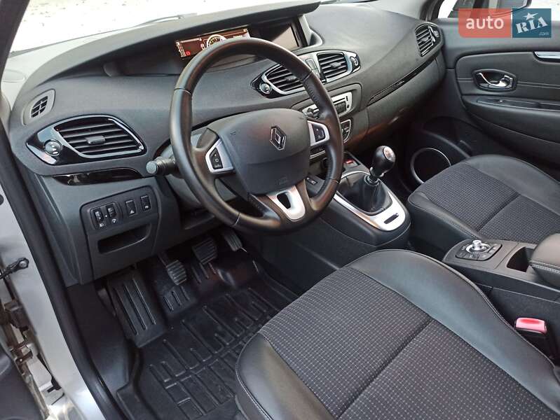 Минивэн Renault Grand Scenic 2012 в Ивано-Франковске фото 56 Минивэн Renault Grand Scenic 2012 в Ивано-Франковске