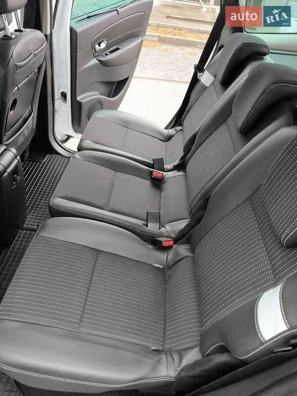 Минивэн Renault Grand Scenic 2013 в Решетиловке