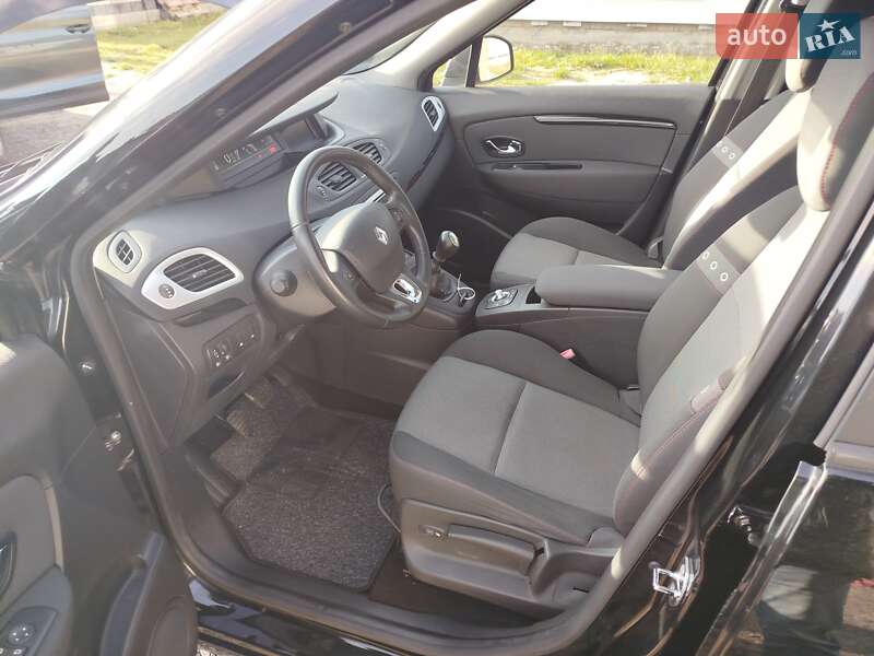 Минивэн Renault Grand Scenic 2013 в Ровно