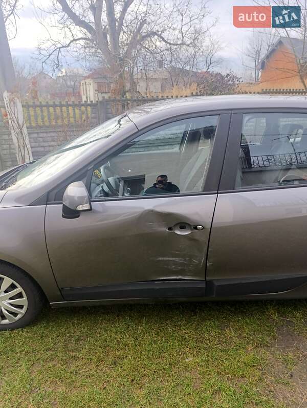 Минивэн Renault Grand Scenic 2010 в Львове