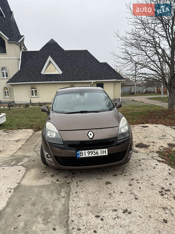 Мінівен Renault Grand Scenic 2011 в Полтаві