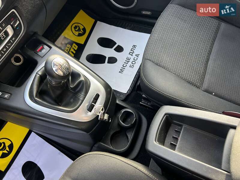 Минивэн Renault Grand Scenic 2010 в Ивано-Франковске фото 16 Минивэн Renault Grand Scenic 2010 в Ивано-Франковске