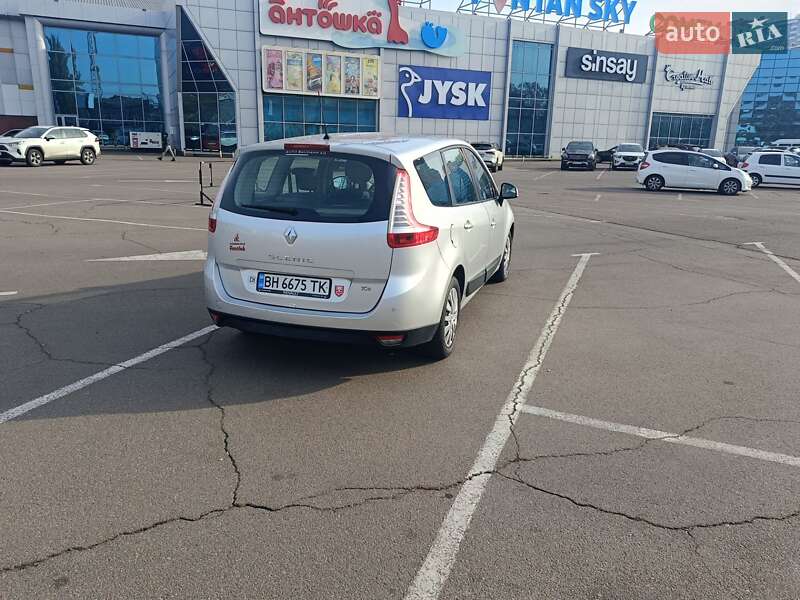 Минивэн Renault Grand Scenic 2010 в Одессе фото 7 Минивэн Renault Grand Scenic 2010 в Одессе