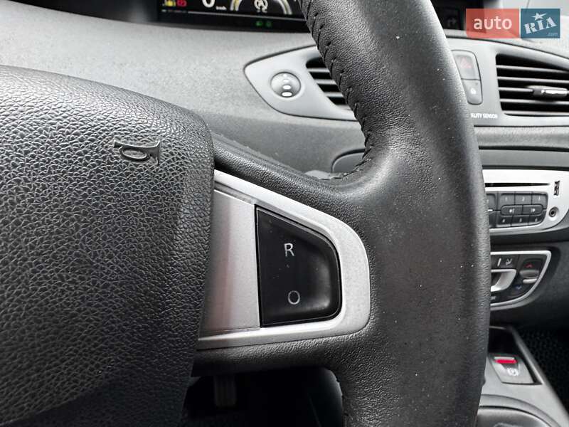 Минивэн Renault Grand Scenic 2012 в Киеве