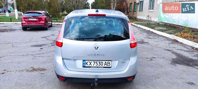 Минивэн Renault Grand Scenic 2011 в Лозовой
