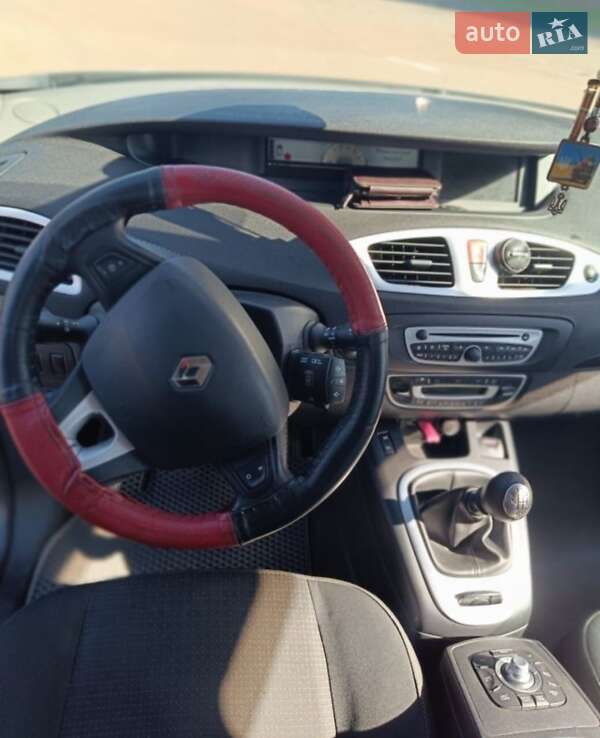 Минивэн Renault Grand Scenic 2010 в Борисполе фото 7 Минивэн Renault Grand Scenic 2010 в Борисполе