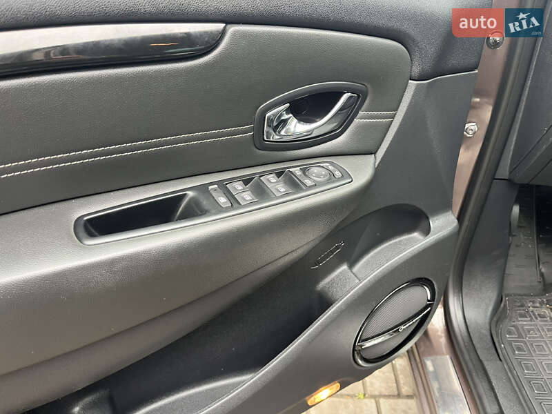 Минивэн Renault Grand Scenic 2013 в Могилев-Подольске фото 36 Минивэн Renault Grand Scenic 2013 в Могилев-Подольске