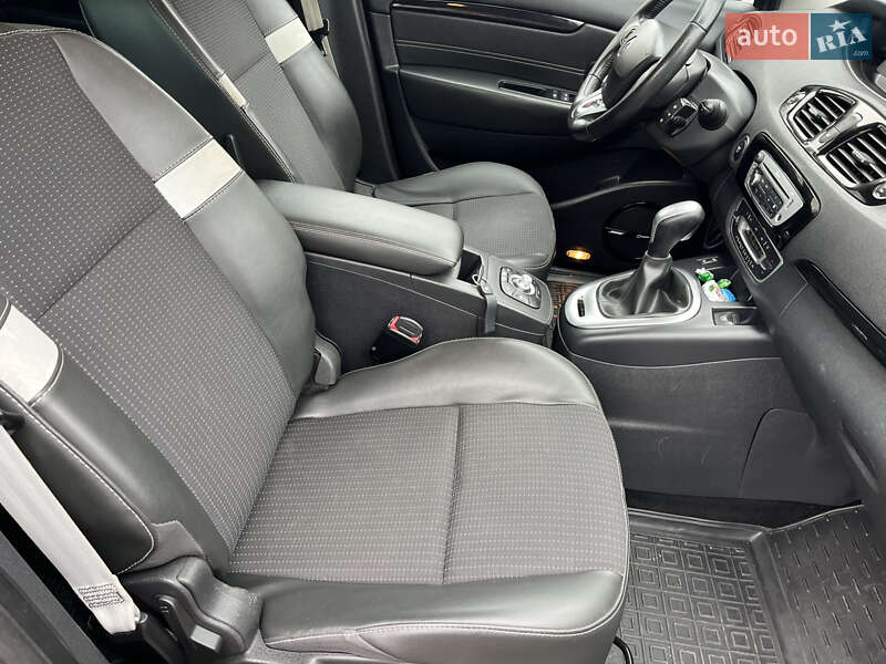 Минивэн Renault Grand Scenic 2013 в Могилев-Подольске фото 44 Минивэн Renault Grand Scenic 2013 в Могилев-Подольске