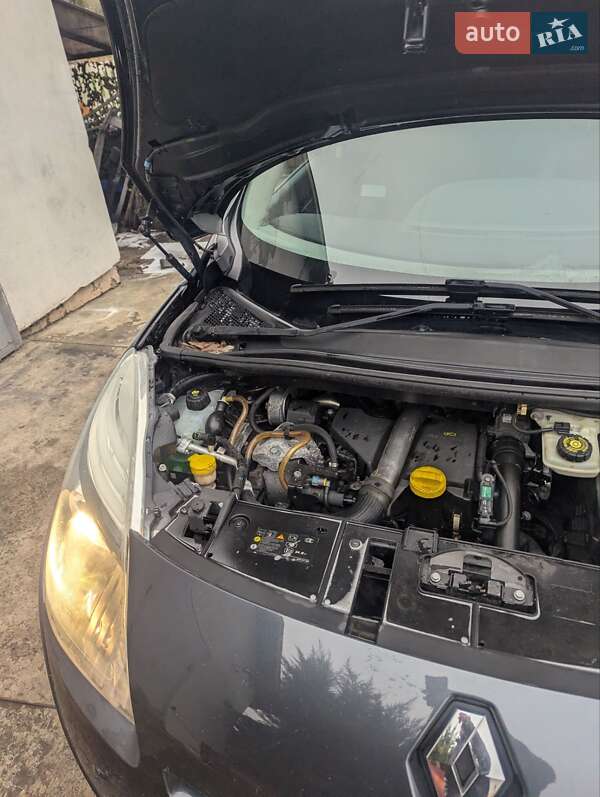 Минивэн Renault Grand Scenic 2011 в Ровно