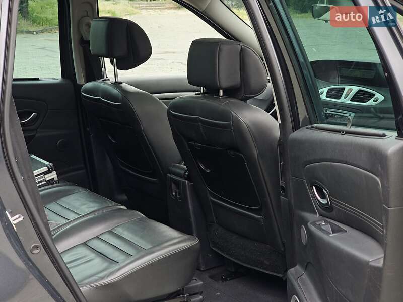 Минивэн Renault Grand Scenic 2010 в Дубно