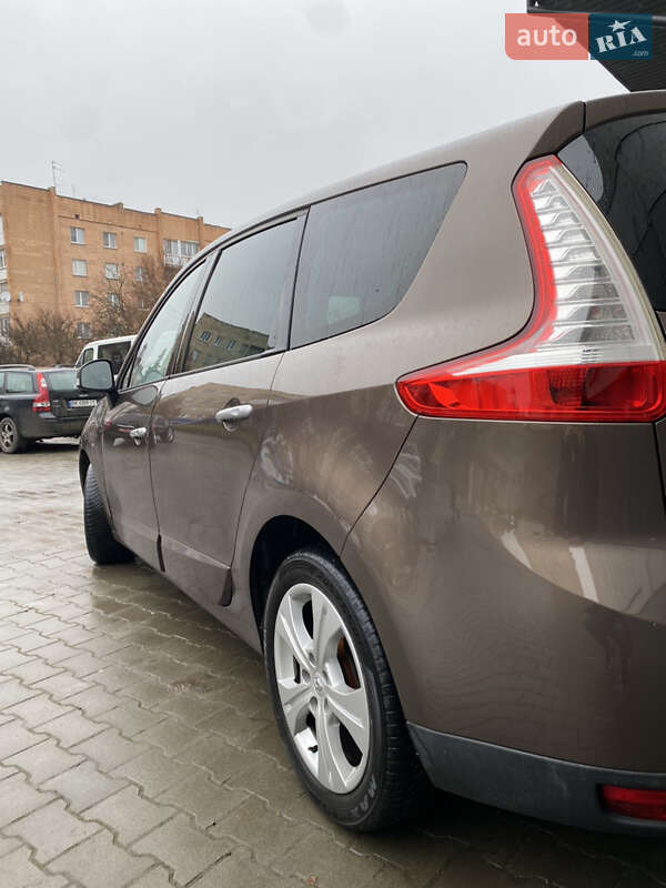 Минивэн Renault Grand Scenic 2010 в Ровно фото 9 Минивэн Renault Grand Scenic 2010 в Ровно