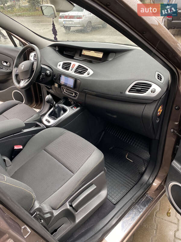 Минивэн Renault Grand Scenic 2010 в Ровно фото 30 Минивэн Renault Grand Scenic 2010 в Ровно