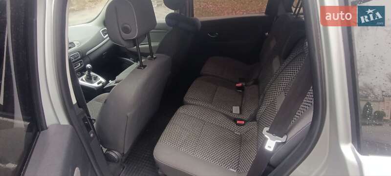 Минивэн Renault Grand Scenic 2011 в Киеве