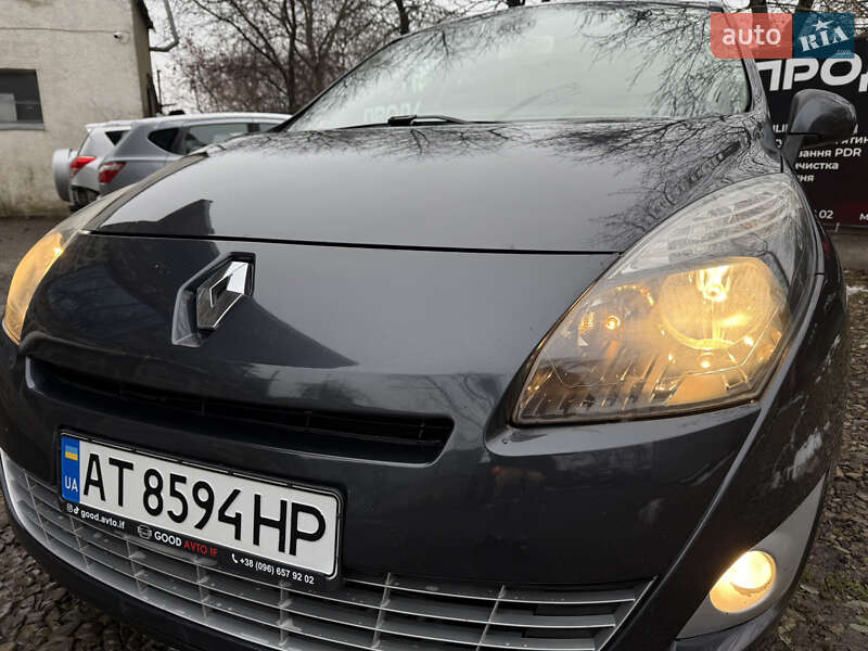 Минивэн Renault Grand Scenic 2011 в Ивано-Франковске