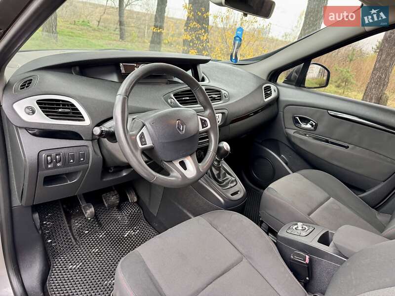 Минивэн Renault Grand Scenic 2012 в Киеве фото 11 Минивэн Renault Grand Scenic 2012 в Киеве